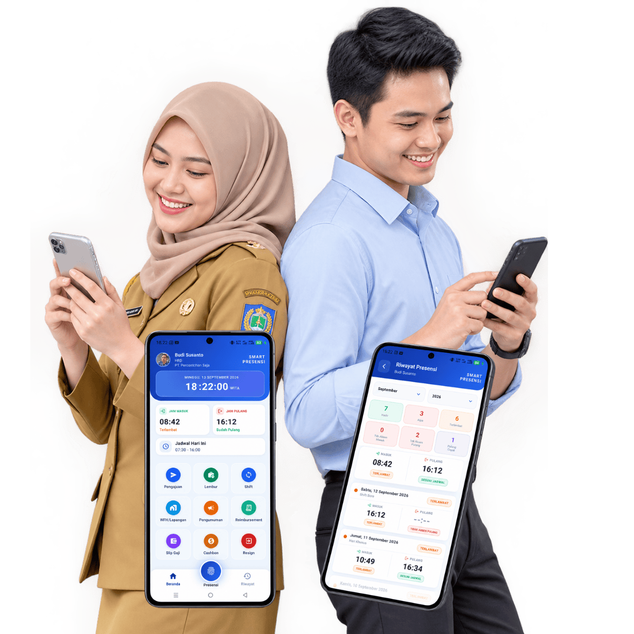 Pengguna menunjukkan aplikasi absensi online Smart Presensi di HP
